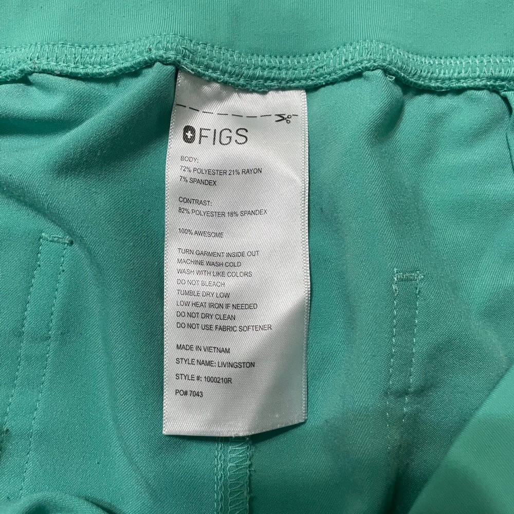Figs surgical green Scrub Set with Pink Drawstring XL top L bottom - Picture 9 of 13